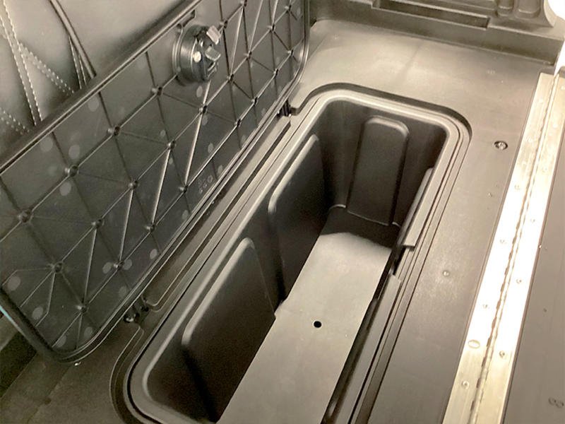 2024 E-Z-GO Express™ S4 ELiTE™ Lithium Electric Blue - Image 3