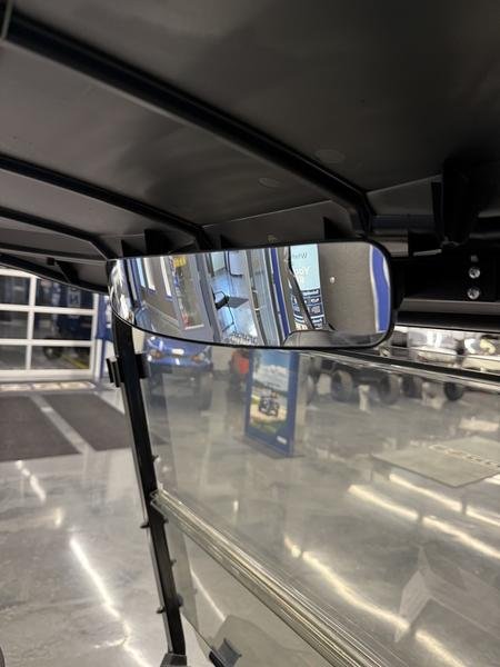 2025 E-Z-GO Freedom® RXV® ELiTE Lithium Bright White - Image 6