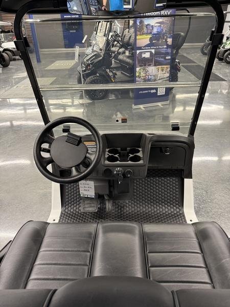 2025 E-Z-GO Freedom® RXV® ELiTE Lithium Bright White - Image 5