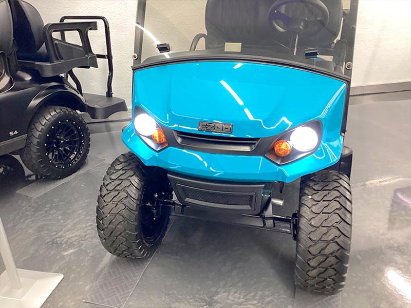 2024 E-Z-GO Express™ S4 ELiTE™ Lithium Electric Blue - Image 4