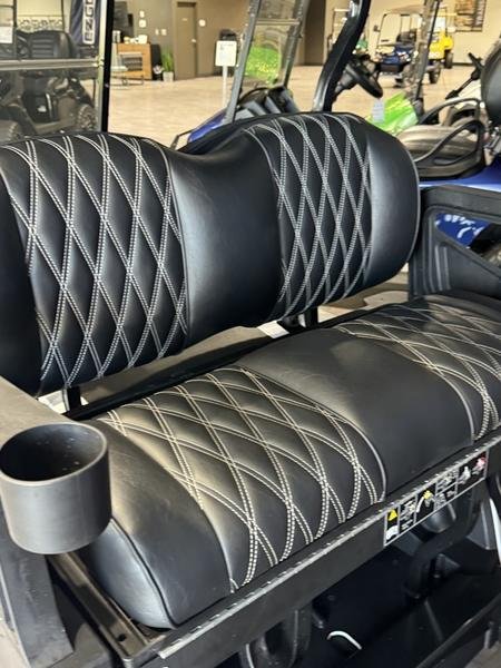 2024 E-Z-GO Freedom® RXV® ELiTE™ Lithium Bright White - Image 4