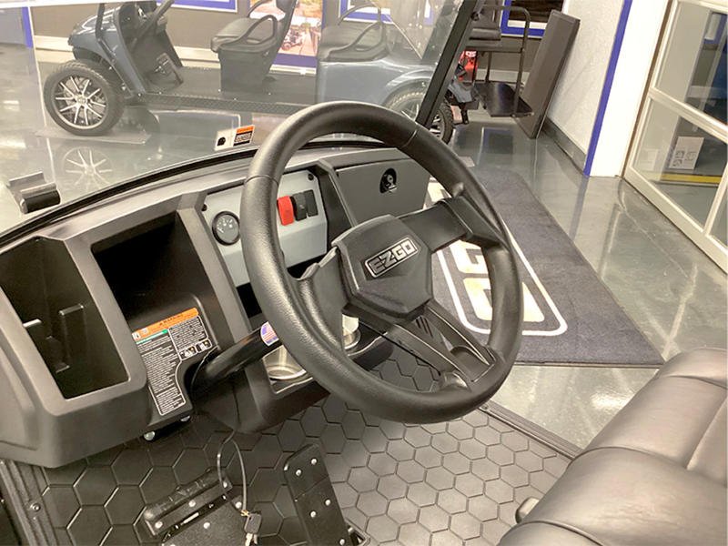 2024 E-Z-GO Express™ S4 Gas Black - Image 2