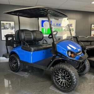 2023 E-Z-GO Express™ S4 ELiTE™ Lithium Electric Blue