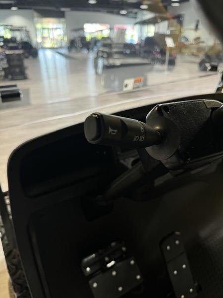 2017 E-Z-GO TXT Gas - Image 7