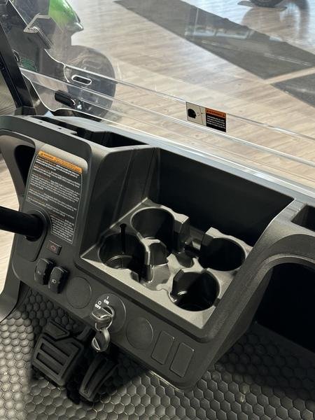 2024 E-Z-Go Valor® EX1 Gas Platinum - Image 6