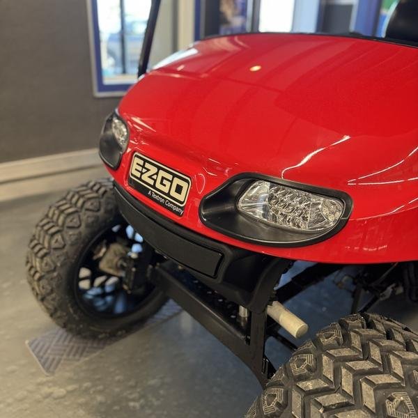 2018 E-Z-GO TXT® Gas - Image 9