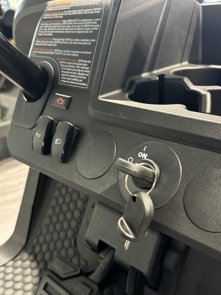 2024 E-Z-Go Valor® EX1 Gas Platinum - Image 8